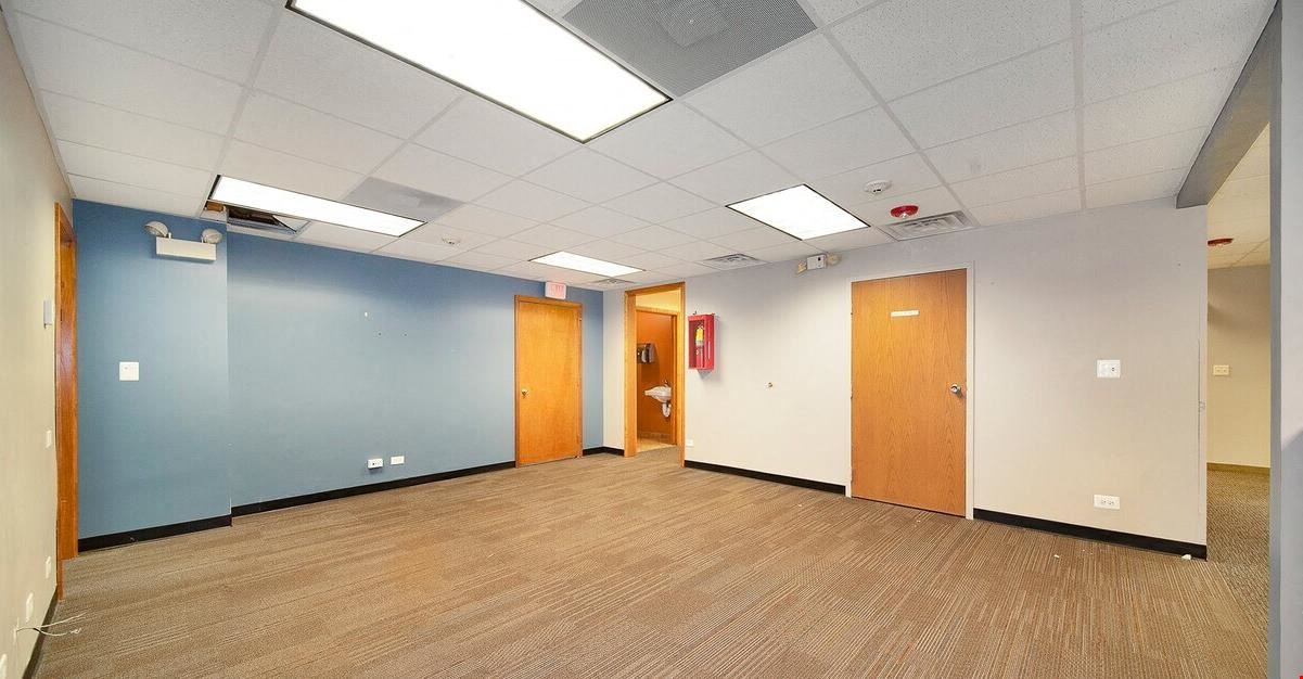 129 S Roselle Rd