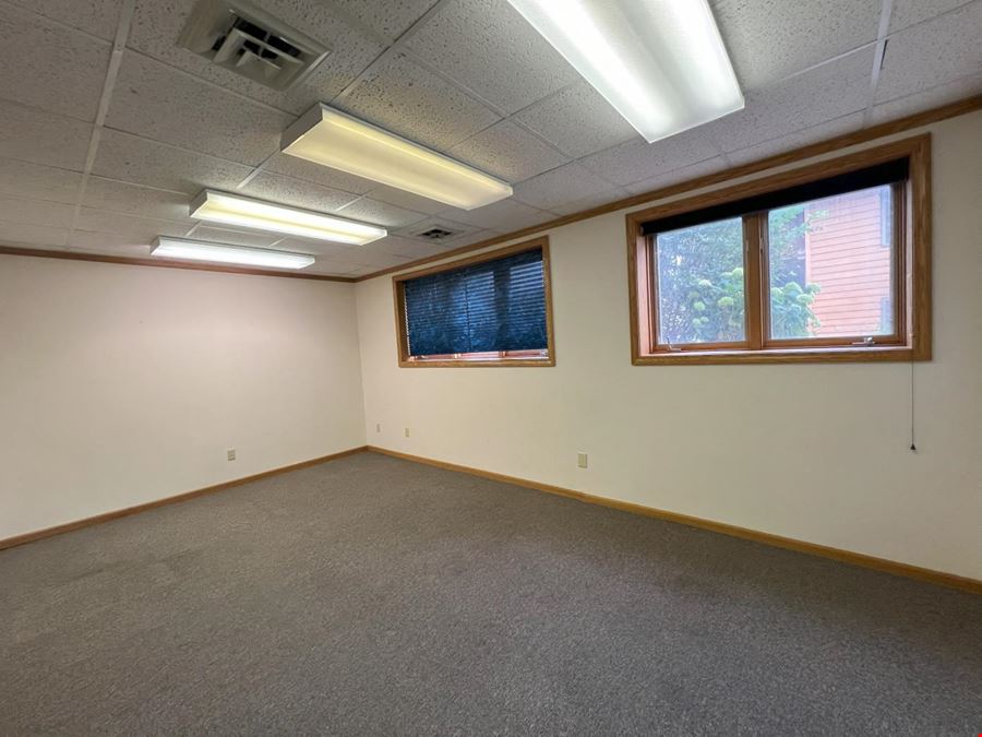 Creekside Professional Office Suite