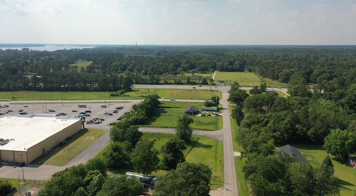 Food Lion Shopping Center Outparcels