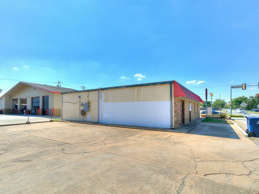 6700 S Western Ave