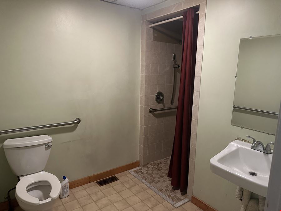 Retail/Office - 202 S Eldorado, Unit C2
