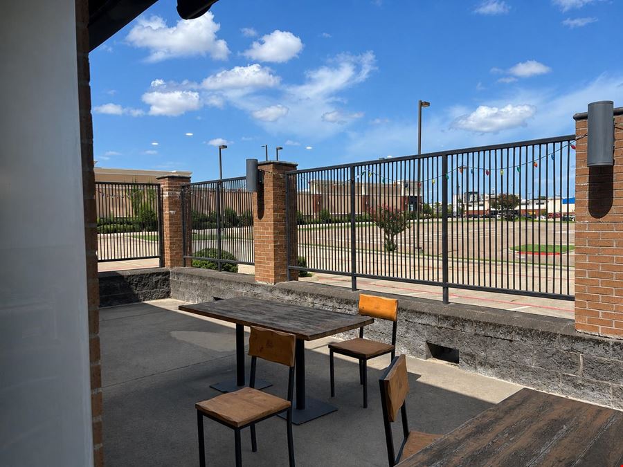 Turn-Key Restaurant | 6,720 SF | Pavilion Pkwy | Texarkana, TX