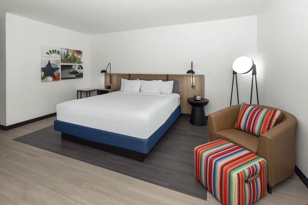 La Quinta Inn & Suites El Paso East Loop-375