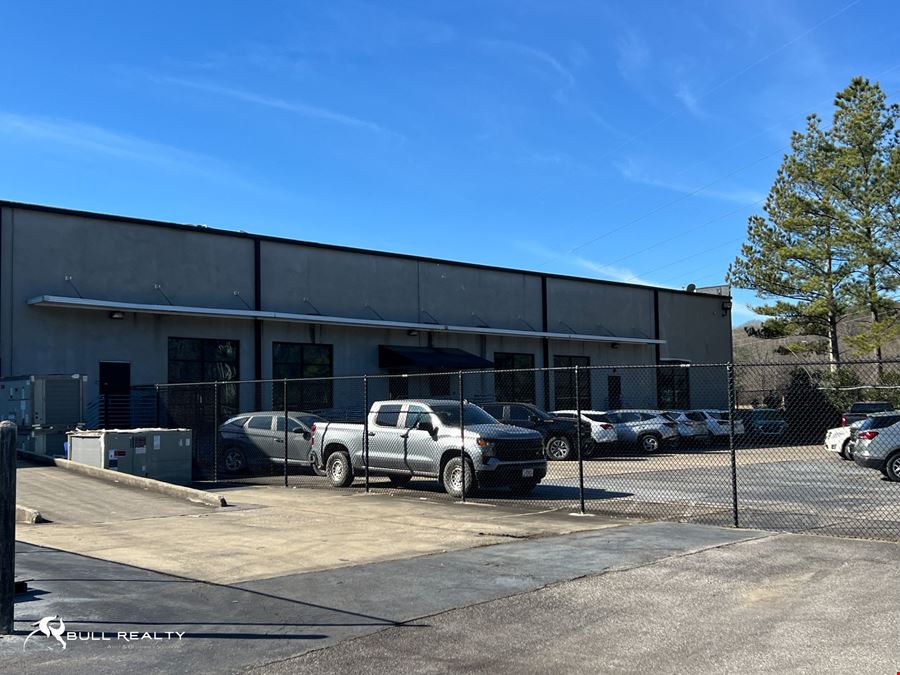 100% Occupied | Trane Anchored | ±63,726 SF Flex Space