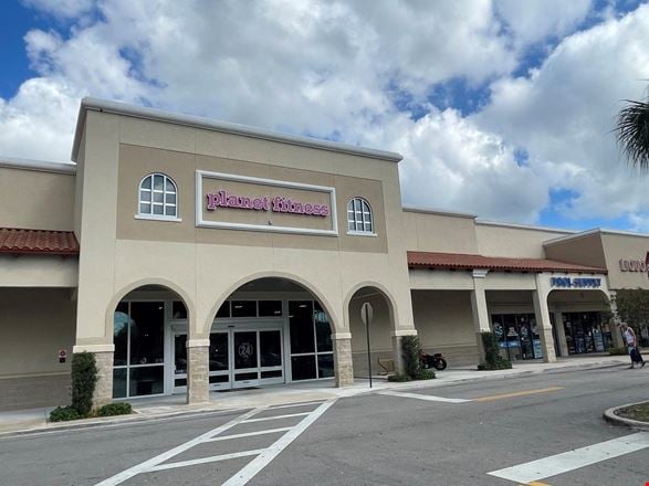 Preview of Retail space for Rent at 6779 West Indiantown Road