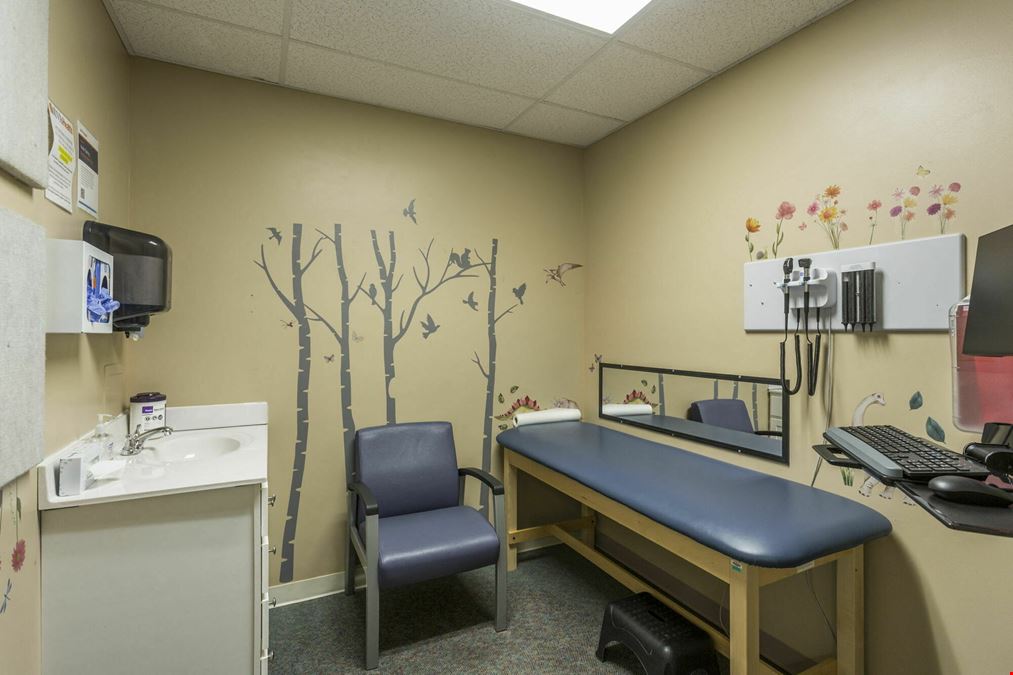 10,950 SF MEDICAL OFFICE FOR SALE OR LEASE