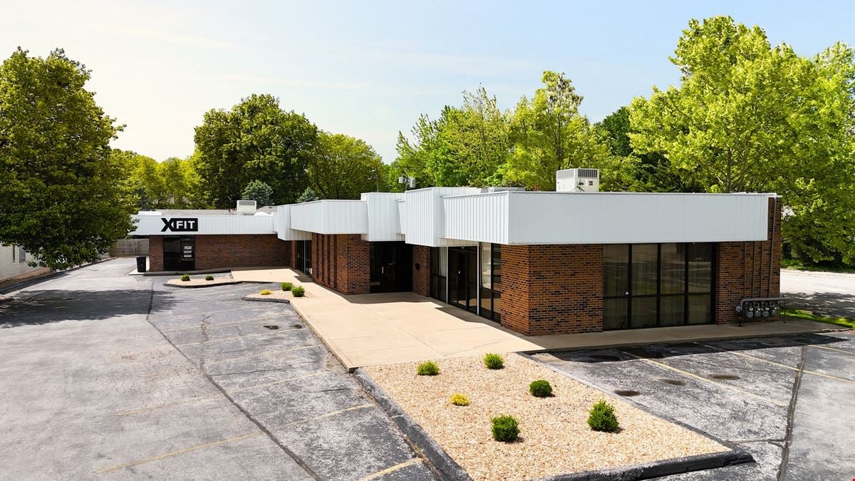 Multi-tenant - 7064 SF