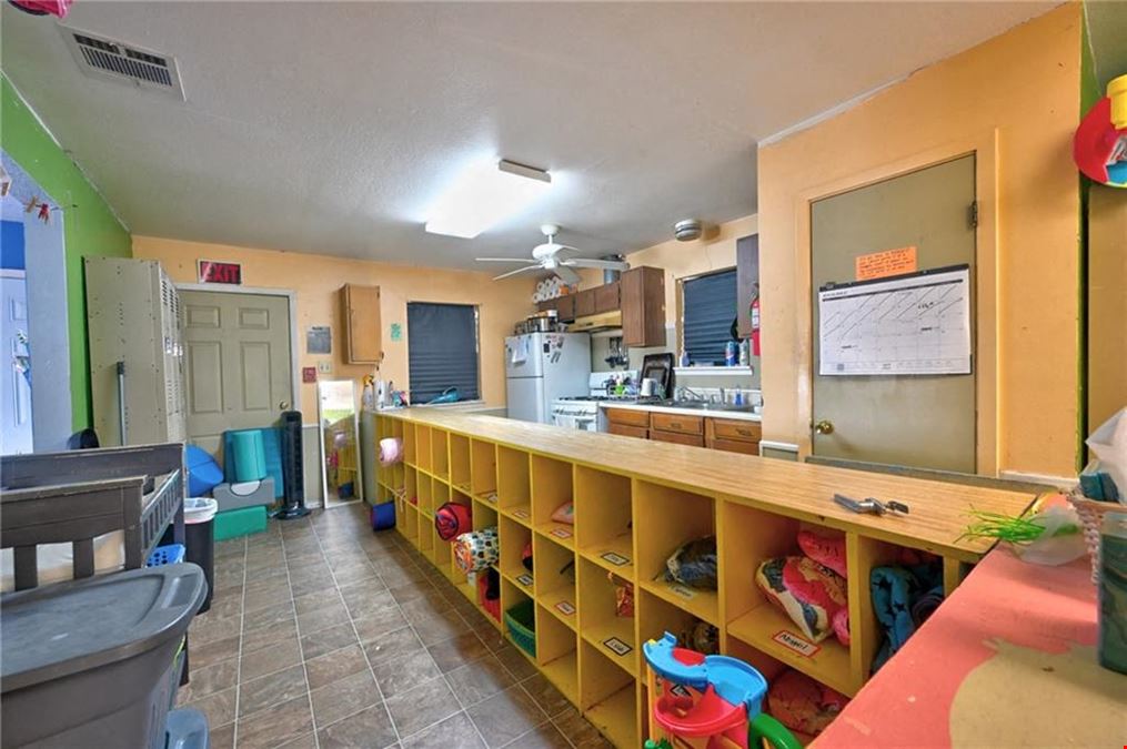 1629 Hickory Ave