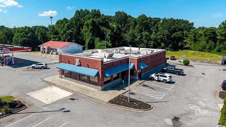 ±5,100-SF Restaurant Building with Existing Drive-thru in Place