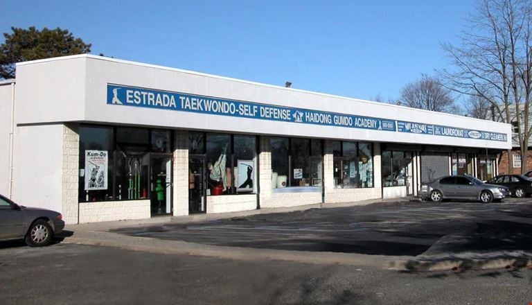 Preview of Retail space for Rent at 385 Sunrise Highway