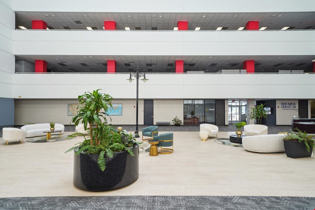 Gemini Plaza