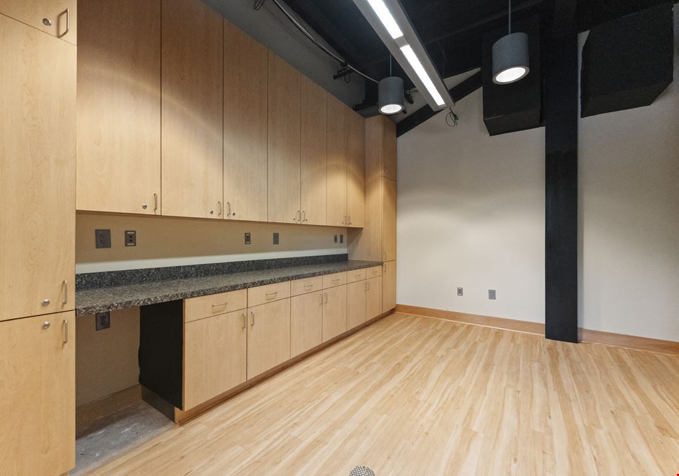 TechPark- 483 Lakeshore Parkway