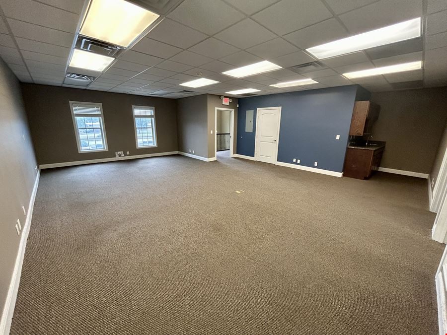 5084 Wooster Rd - Wooster Park Office Condos