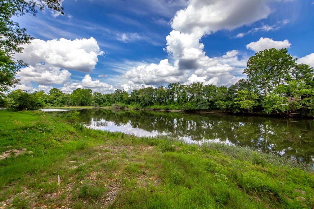 Ouachita River Private Hunting & Fishing Retreat