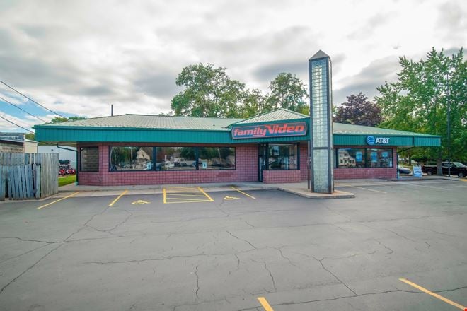 Preview of Retail space for Rent at 606 E. Green Bay Ave.