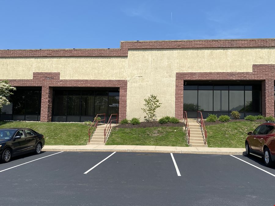 Two Contiguous (Divisible) Suites Available