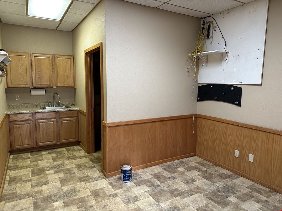 1211 Square