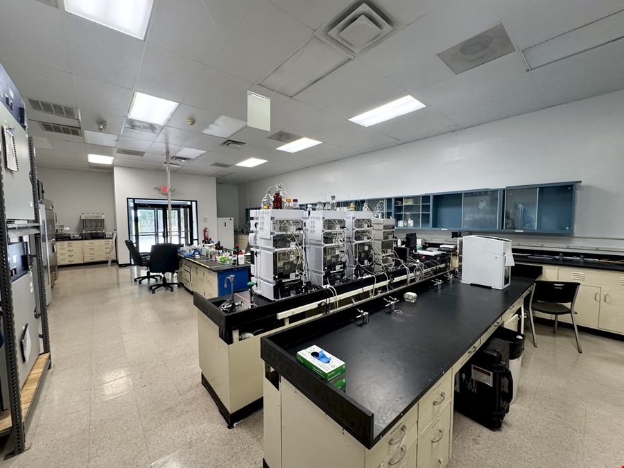 102 Woodwinds Industrial Ct