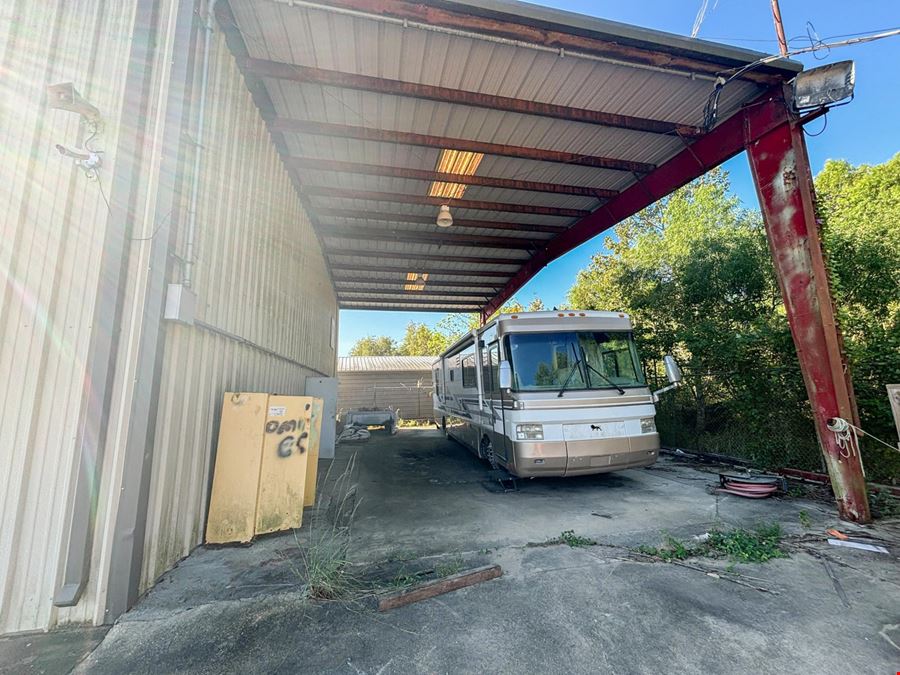 Office Warehouse in Woodland Industrial Park