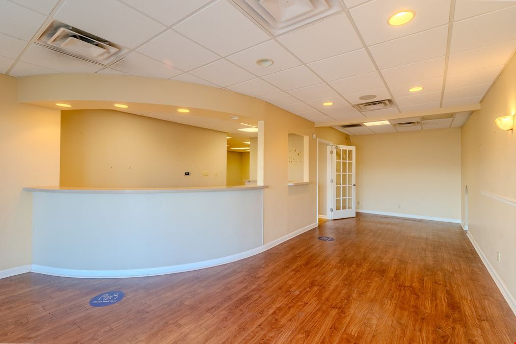 Office/Retail Endcap