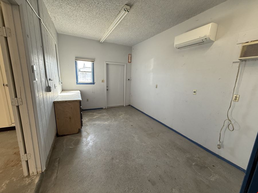 119 Bell Blvd. North