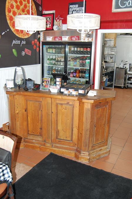 Hidden Lakes Shops