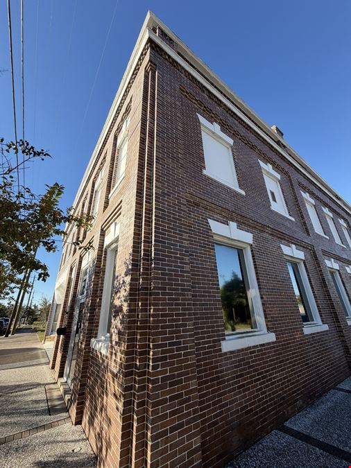 Historic Lynn Haven Bank Building | 7,360 SF Mixed-Use Redevelopment Opportunity in Downtown Core