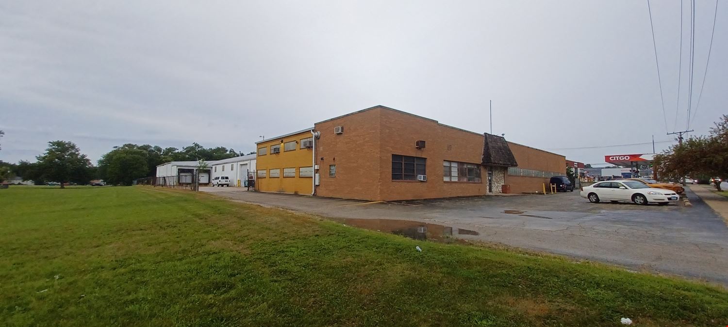Warehouse on 2.76 Acres for Sale