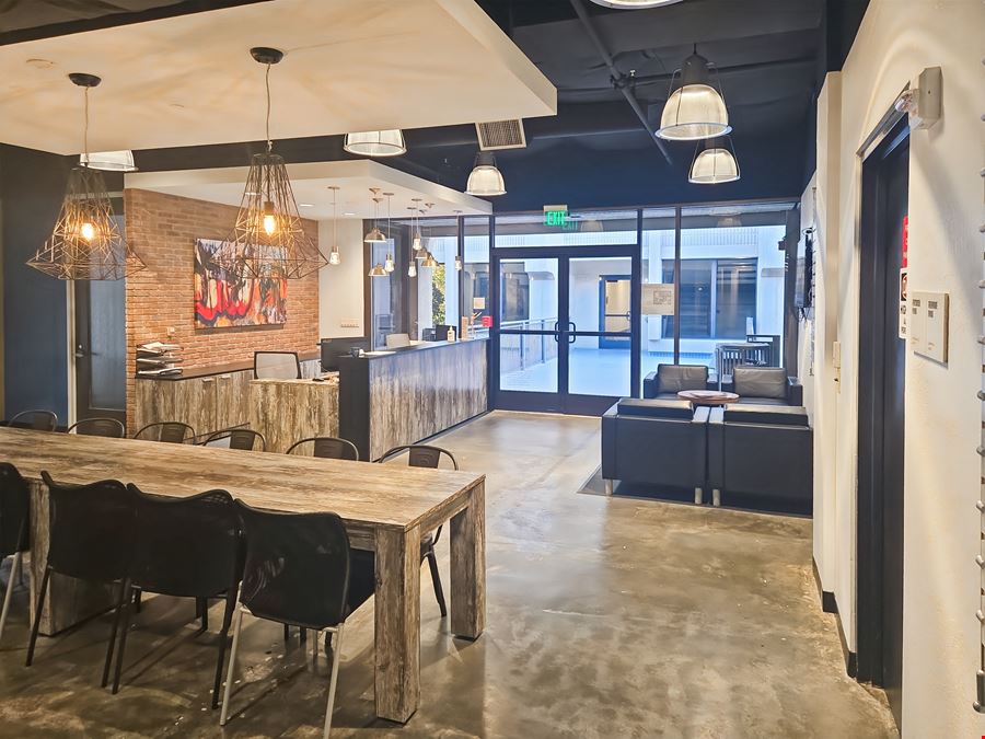 Regus - Palo Alto - 4 Square