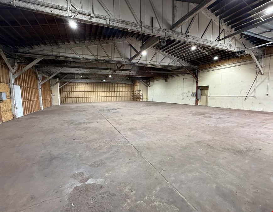 Industrial Warehouse w/ Yard
