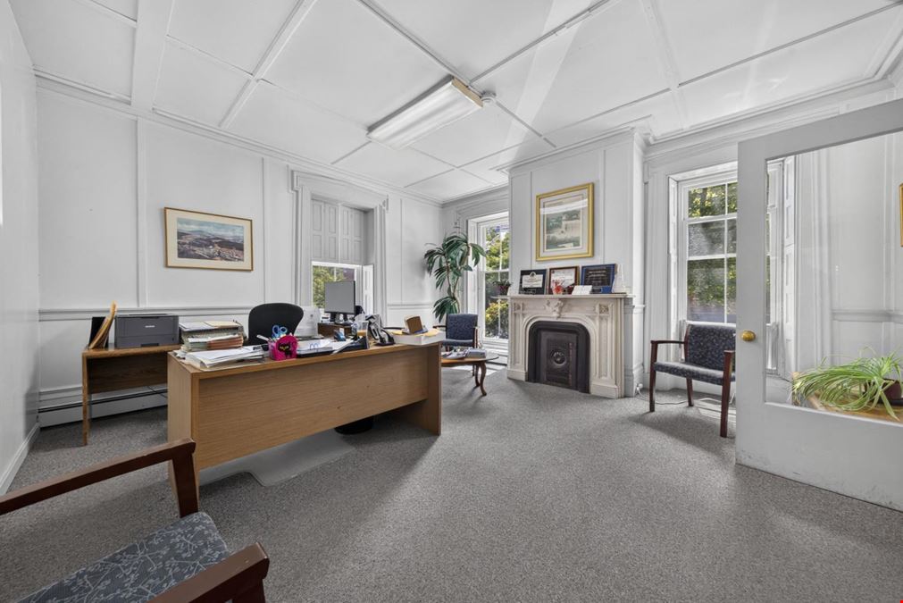 Adaptive Downtown Office Building with Large Parking Inventory