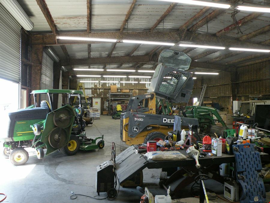 John Deere NNN lease property