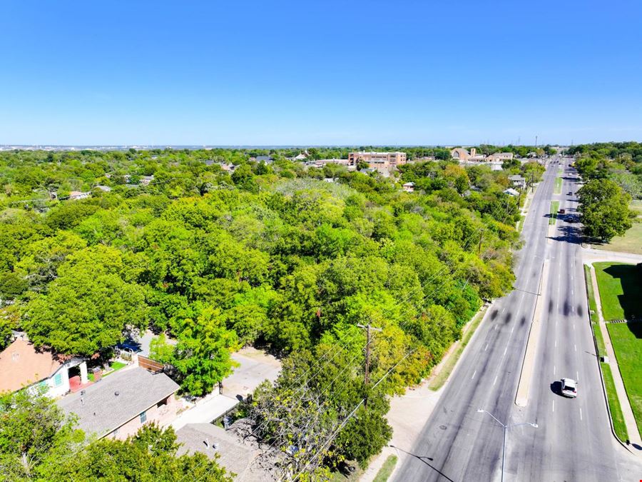Land for Sale Just Off I-35E in Dallas