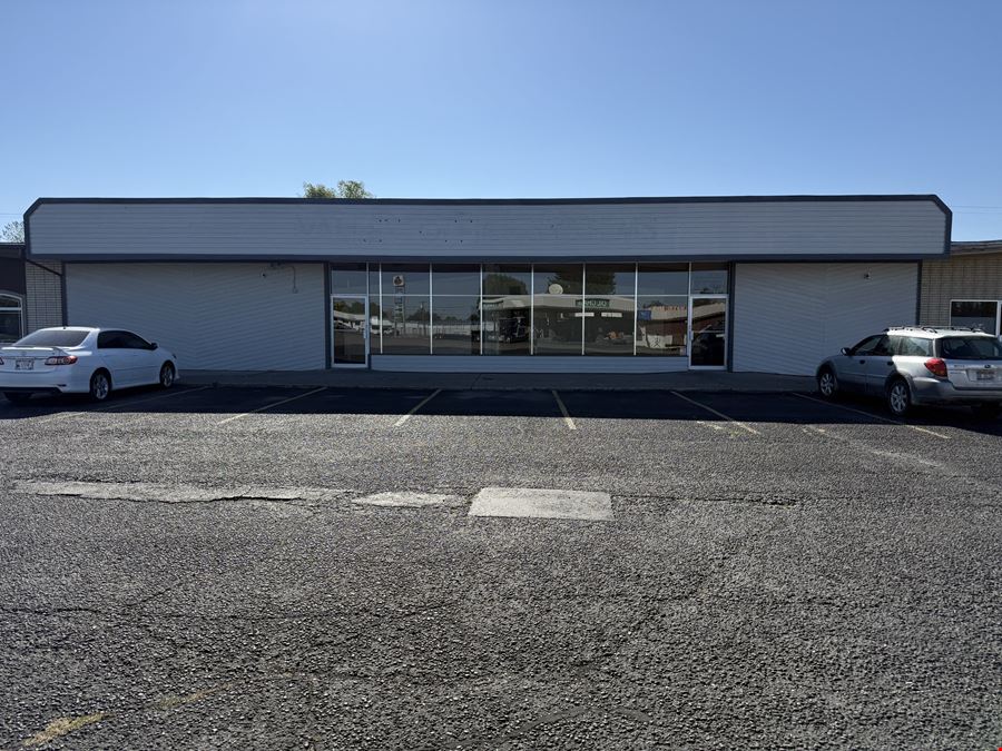 Multi-Use Building on 1st Street