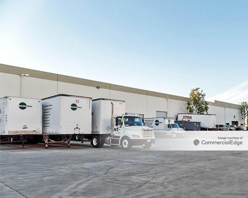 Artesia Distribution Center