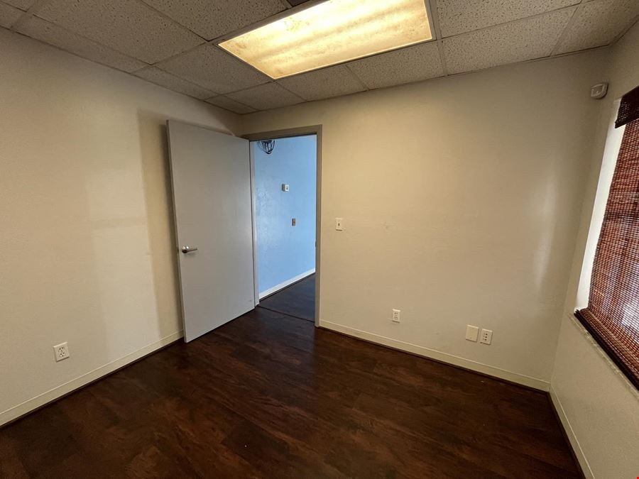 Industrial Office Warehouse 1500 sq ft