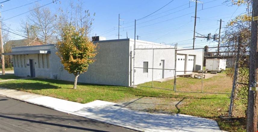 Preview of Industrial space for Rent at 1000 North Heald St