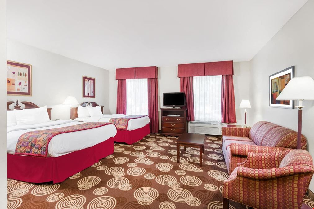 Hawthorn Suites - Seville, OH