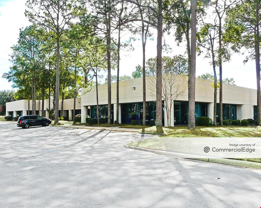 Corporate Woods - 2114 Airport Blvd