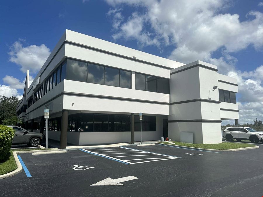 Alico Lake Commons