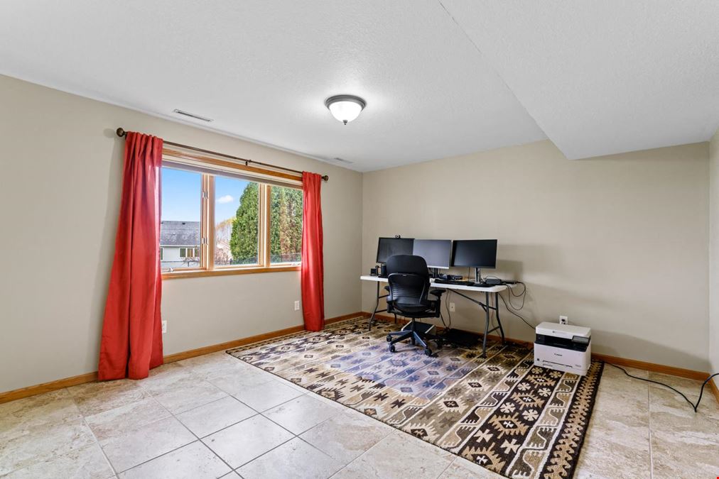 4318 Shetland Pl NW - Beautiful Home For Sale