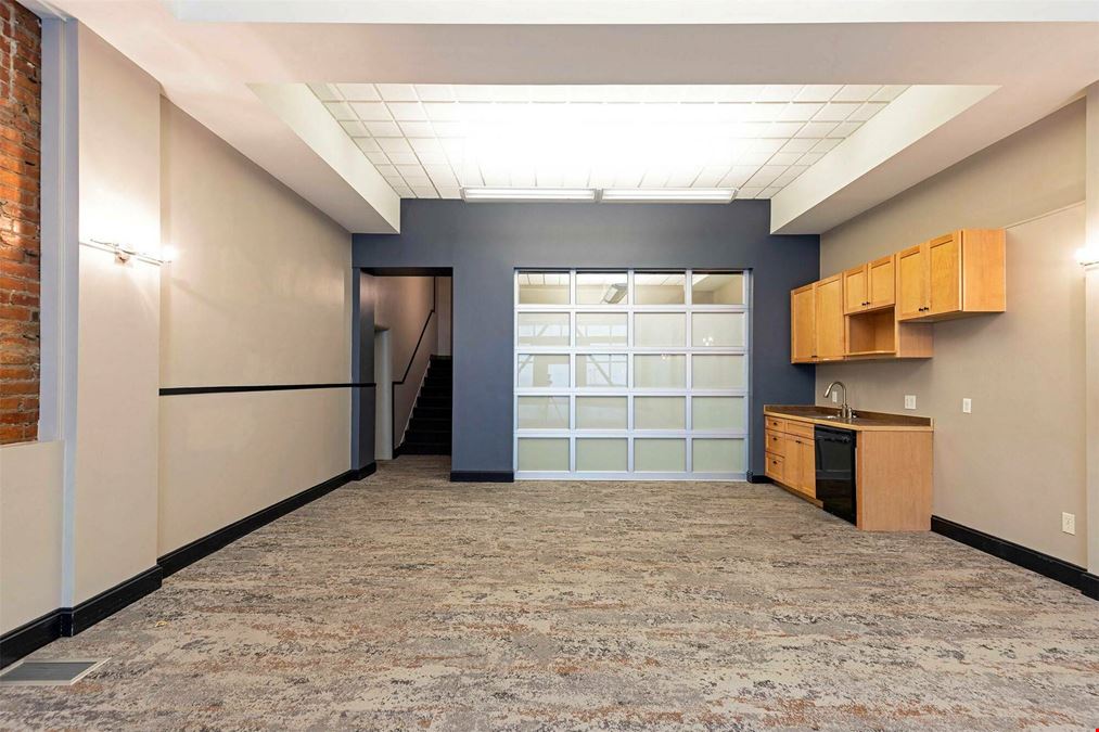 3,600± SF Prime Downtown Office/Retail | Historic Mixed-Use Building