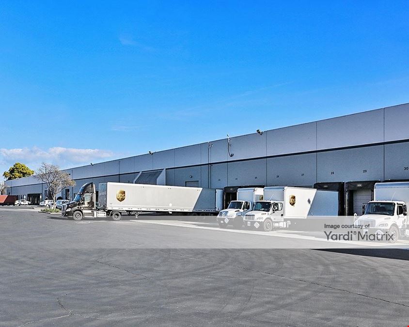 Hayward Gateway Center