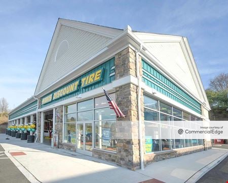 Preview of commercial space at 2720 Shelly Road