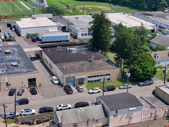 Preview of Industrial space for Rent at 815 Martin Street