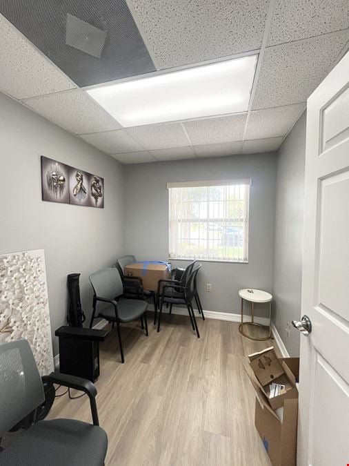829 E Oak St unit B