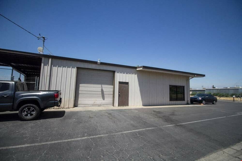 Freestanding Office/Warehouse Space in Porterville, CA