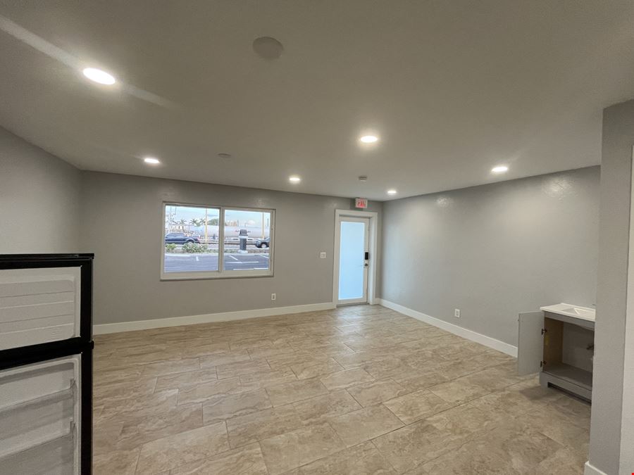 2700 Evans Ave
