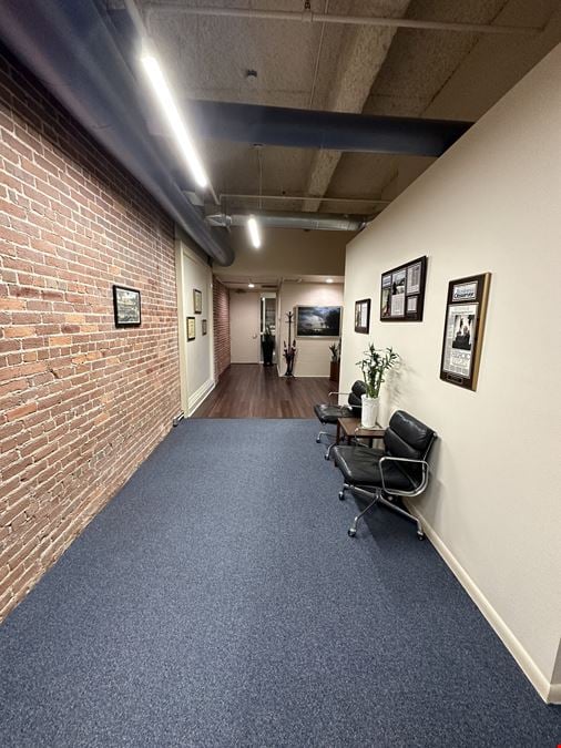 Executive Suite in Urban Style Office Downtown SRQ