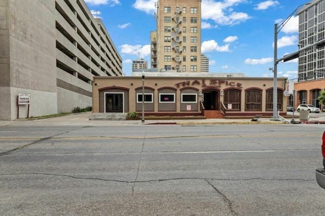 Preview of Retail space for Sale at 523 N Water St